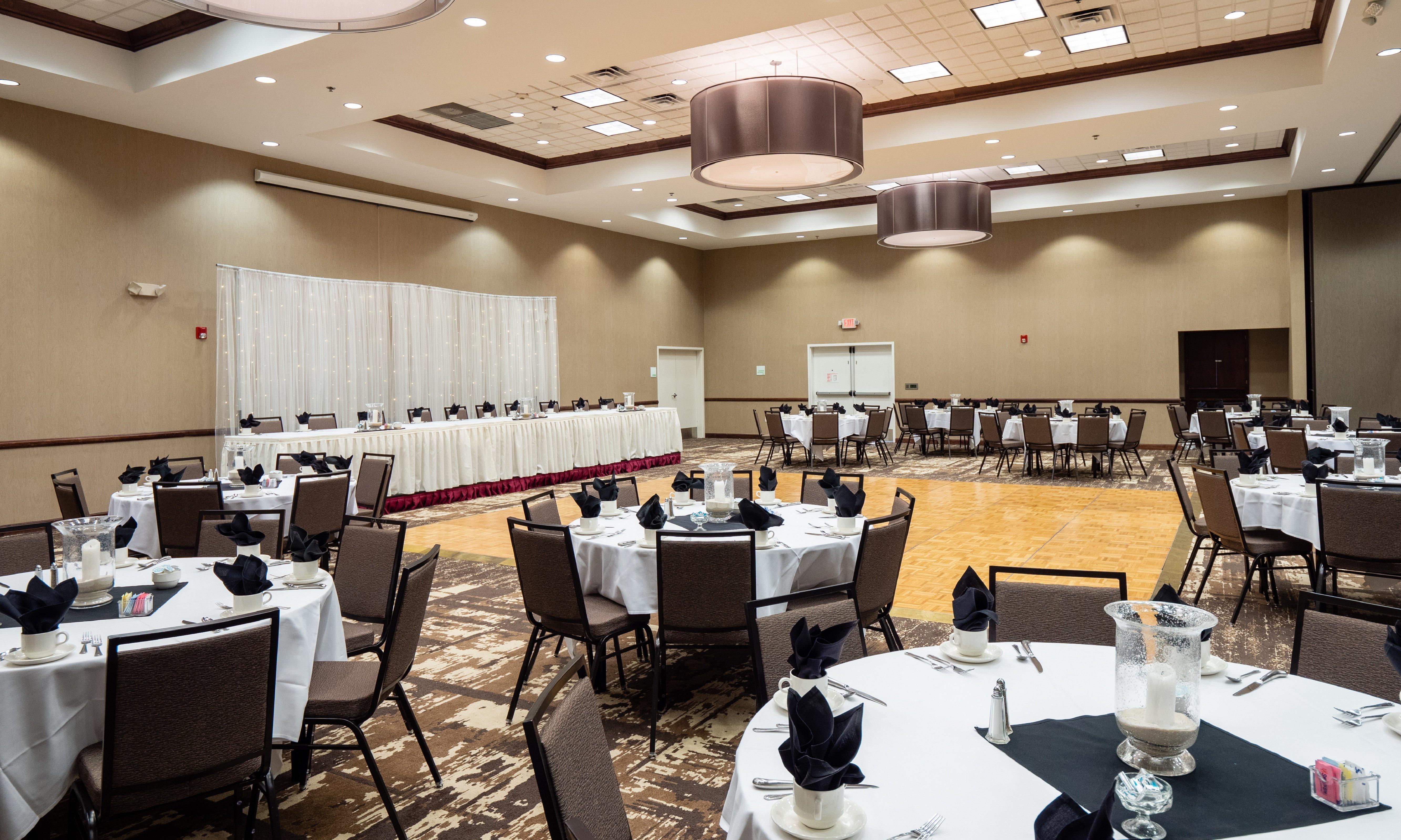 Holiday Inn Conference Center Marshfield, An Ihg Hotel Dış mekan fotoğraf